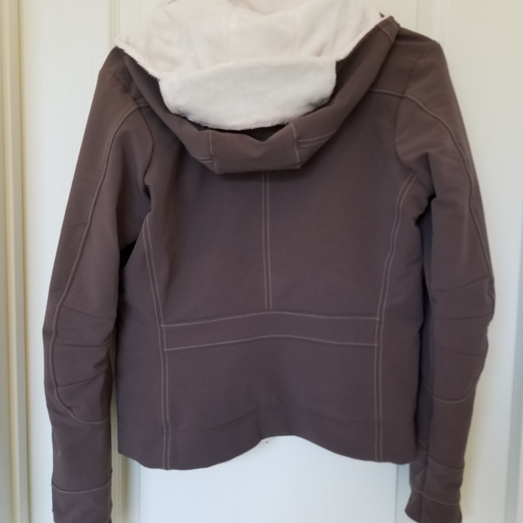 Mountain Hardwear Jacket - Picture 2 of 5